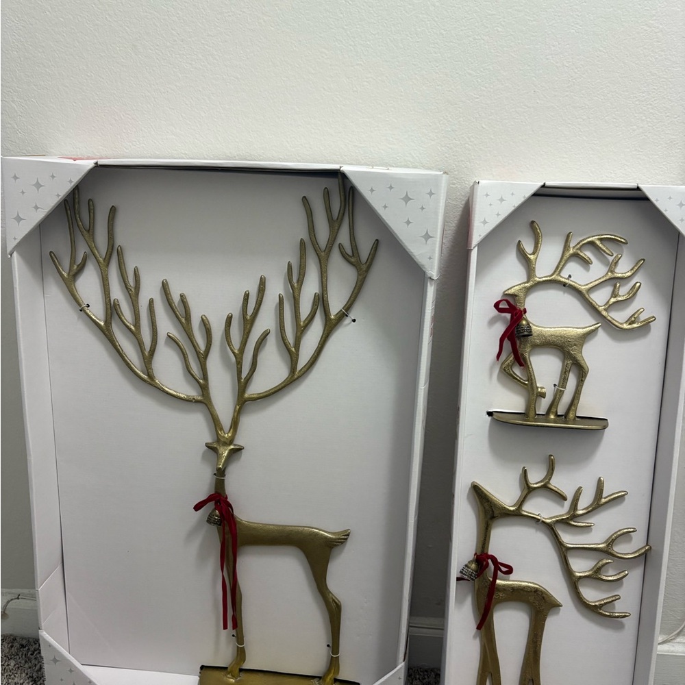 Aldi Merry Moments Sculpted Gold Set of 3